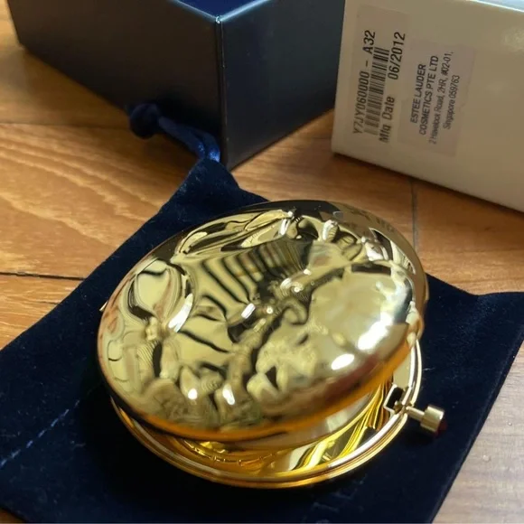 Brand New!Estee Lauder Zodiac Powder Compact Collection (Limited Edition)LIBRA